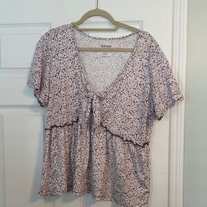 Heritage by Torrid Women's Floral Blouse - Cream and Purple